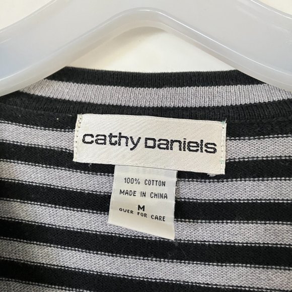 COPY - Black and White Striped Knit Top Size M - Picture 3 of 4